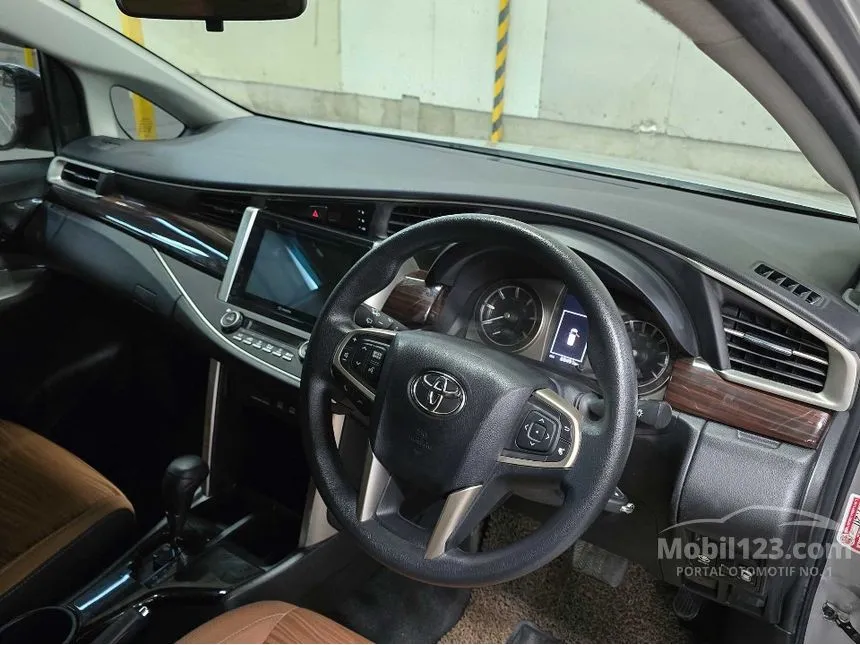 2019 Toyota Kijang Innova V MPV