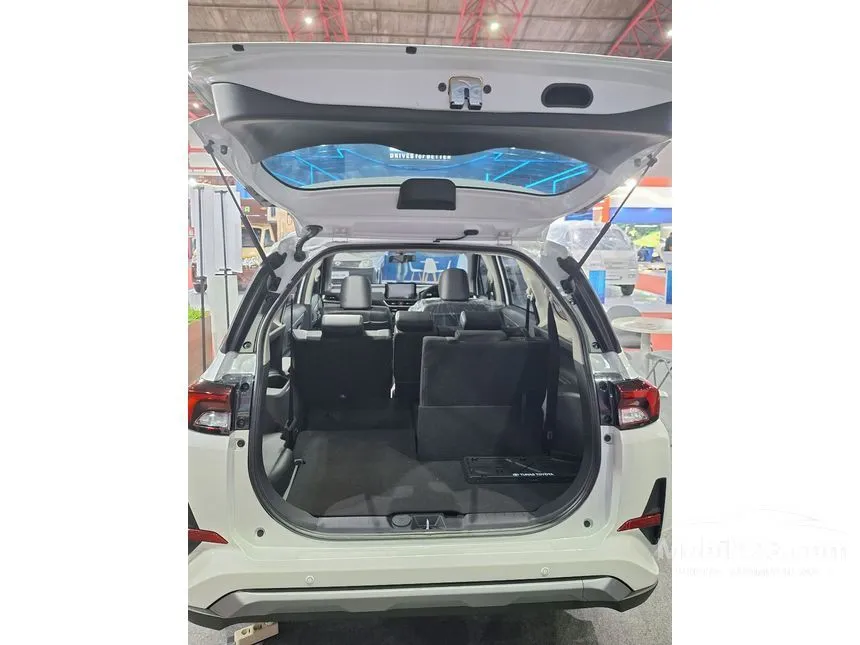 2026 Toyota Veloz V HEV MPV