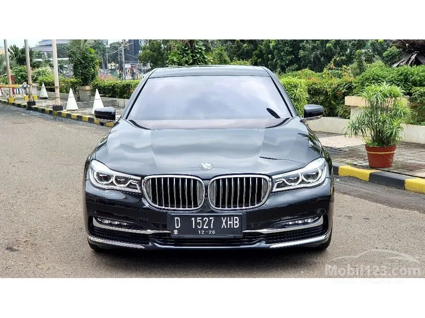 Jual Mobil BMW 740Li 2018 3.0 di Jawa Barat Automatic Sedan Hitam Rp 840.000.000