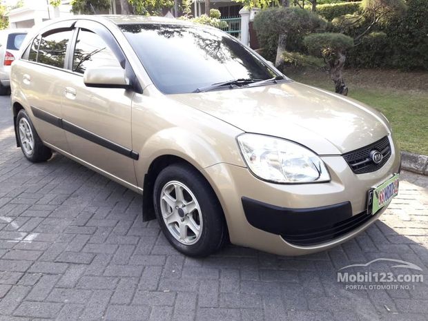KIA Pride Mobil bekas dijual di Jawa-timur Indonesia KIA Pride Mobil bekas dijual di Jawa-timur Indonesia