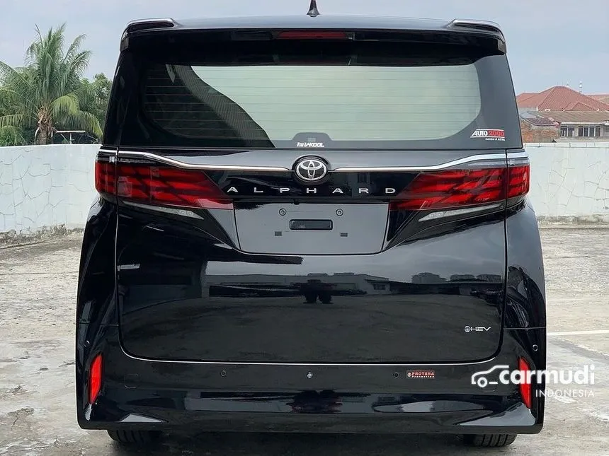 2024 Toyota Alphard HEV MPV