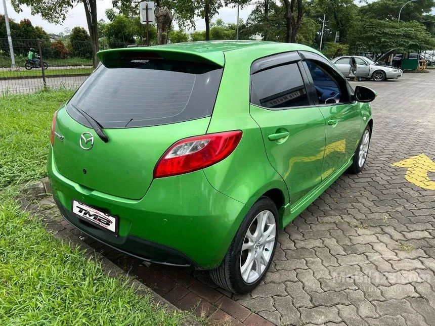 2012 Mazda 2 R Sedan