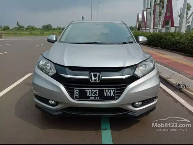  HR V  Honda Murah  862 mobil  bekas  dijual  Mobil123