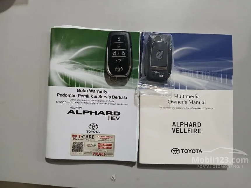 2024 Toyota Alphard HEV (Premium Color) MPV