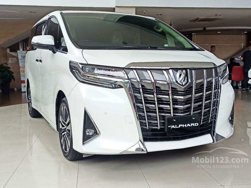 Toyota alphard 2020 года