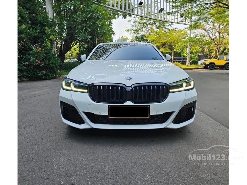 2023 BMW 520i M Sport Sedan
