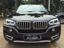 BMW X5 xDrive35i CKD AT 2015 Hitam, Dp 36,9 Jt, No Pol Genap