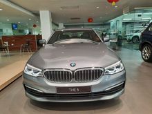 2020 BMW 520i Luxury Dp mulai dari 90jt an