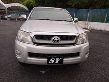 2010 Toyota Hilux 2.5 G Pickup Truck- Super Hot Deal
