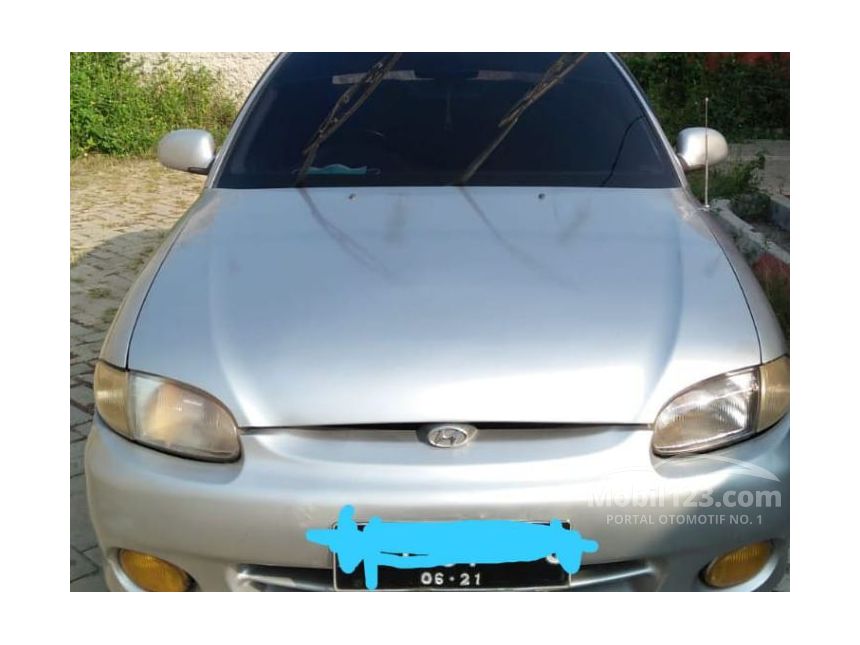 2001 Hyundai Accent GLS Sedan