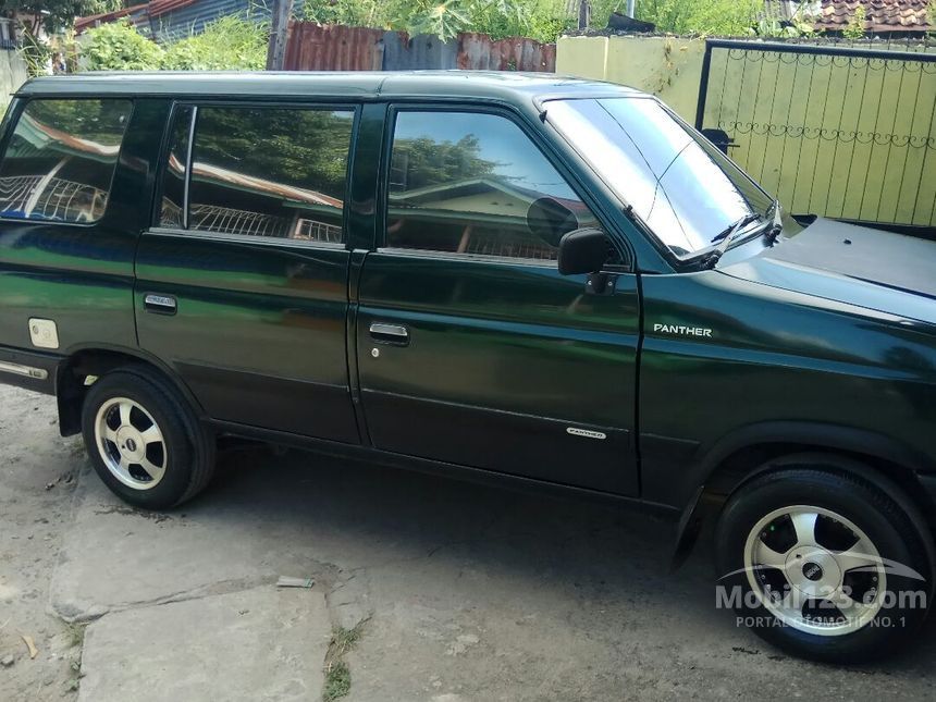 Jual Mobil  Isuzu  Panther  1997 2 5 di Lampung  Manual MPV 