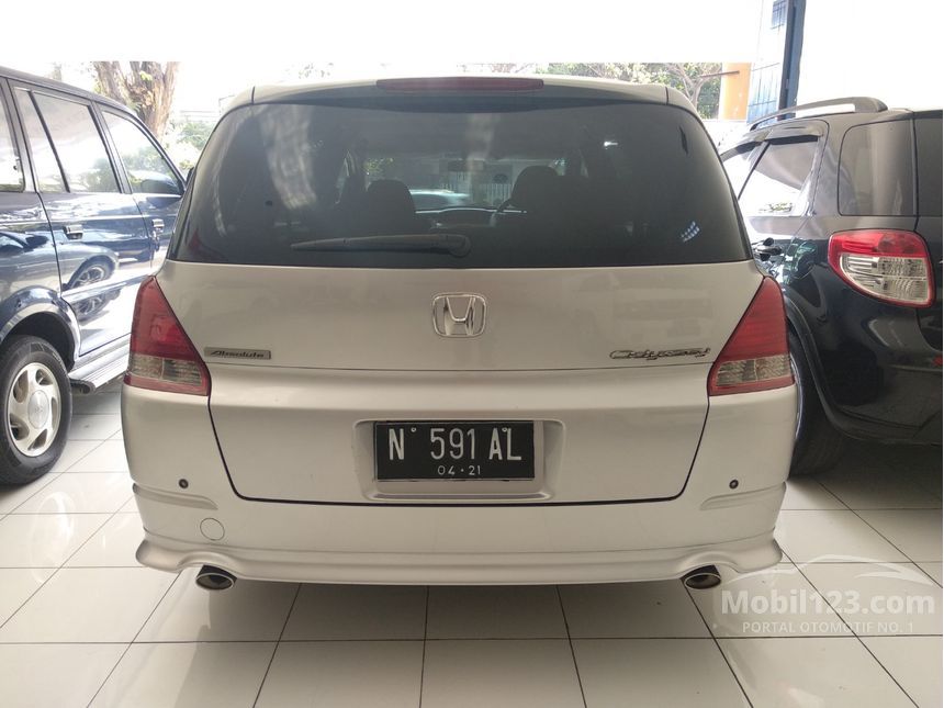 Jual Mobil  Honda  Odyssey  2004 2 4 2 4 di Jawa Timur 