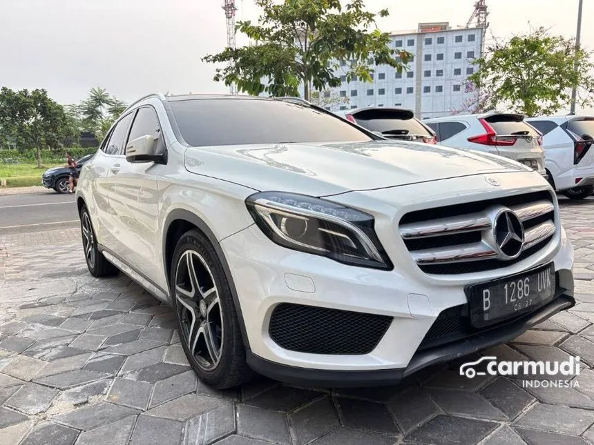 2015 Mercedes-Benz GLA200 Sport SUV