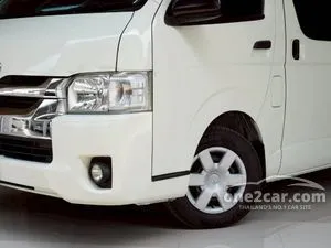2017 Toyota HIACE 3.0 D4D Van