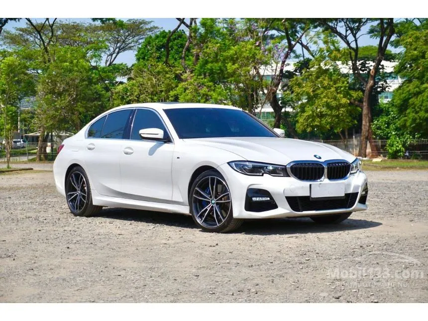 2021 BMW 330i M Sport Sedan
