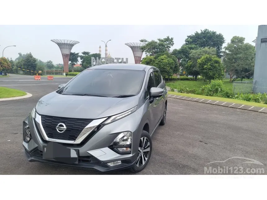 Jual Mobil Nissan Livina 2019 VE 1.5 di Jawa Timur Automatic Wagon Abu
