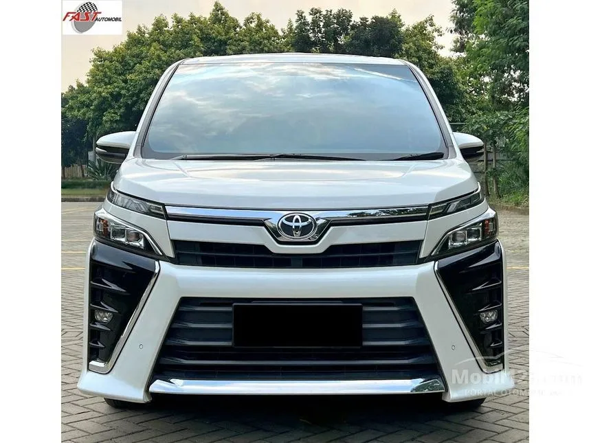 Jual Mobil Toyota Voxy 2018 2.0 di DKI Jakarta Automatic Wagon Putih Rp 355.000.000