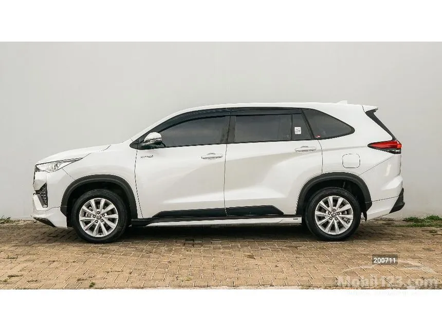 2024 Toyota Kijang Innova Zenix V HV Modellista (Non Premium Color) MPV