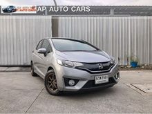 2016 Honda Jazz 1.5 (ปี 14-18) V i-VTEC Hatchback AT