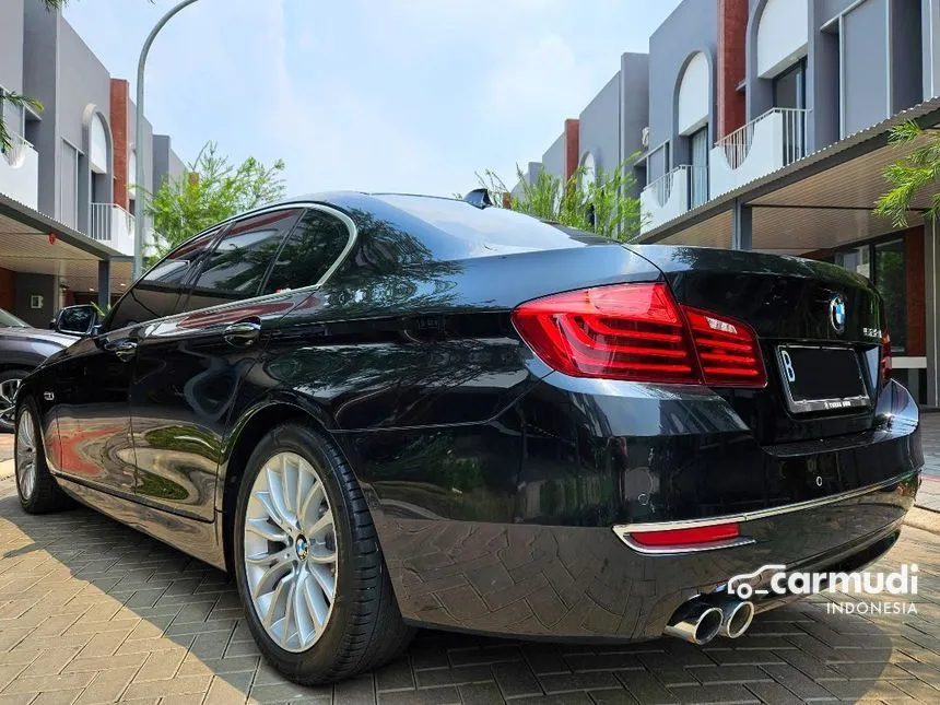 2015 BMW 528i Luxury Sedan