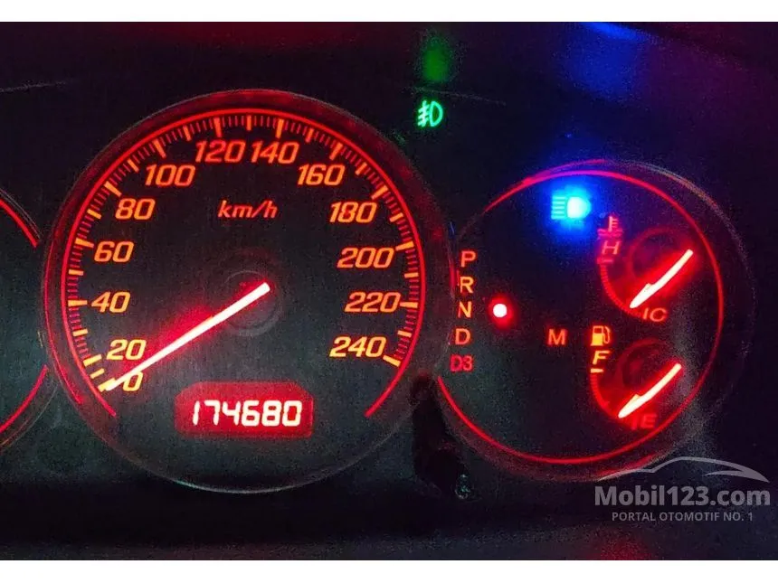 2005 Honda Stream MPV