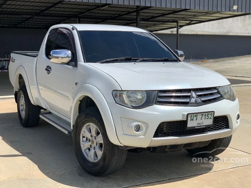 2014 Mitsubishi TRITON GLS Plus Mega Cab Pickup