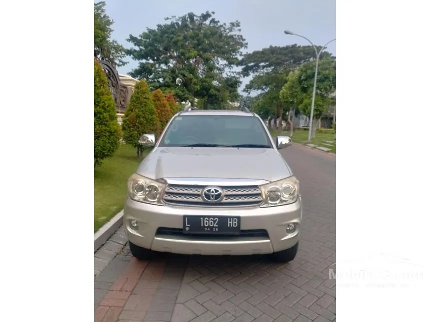 Jual Mobil Toyota Fortuner 2010 G Luxury 2.7 di Jawa Timur Automatic SUV Silver Rp 175.000.000