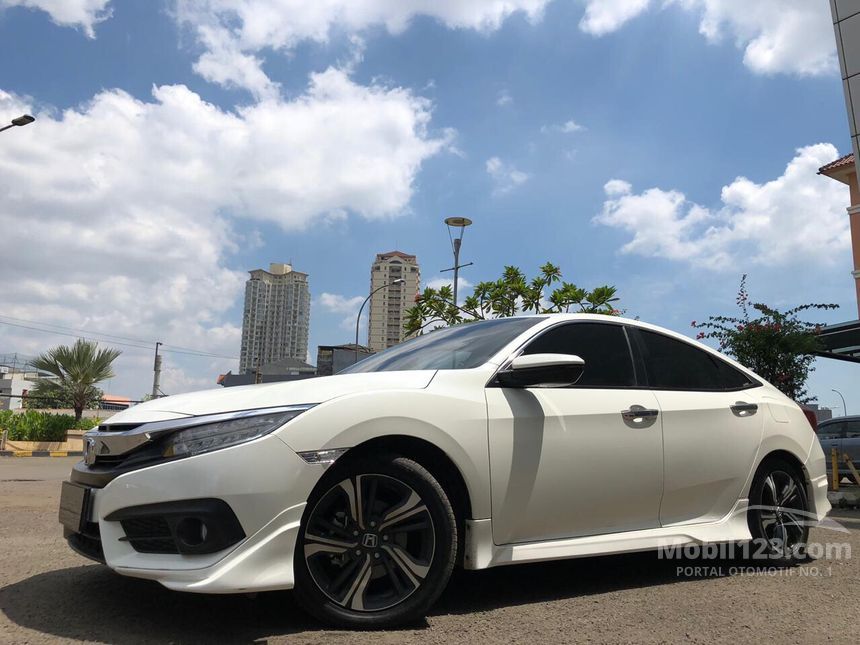 Honda Civic 2017 Blue >> Honda Civic 1 5 Turbo Es Prestige 2017 White On Black Honda Civic 2017 Blue >> Honda Civic 1 5 Turbo Es Prestige 2017 White On Black