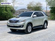 2014 Toyota Fortuner 3.0 (ปี 12-15) V SUV
