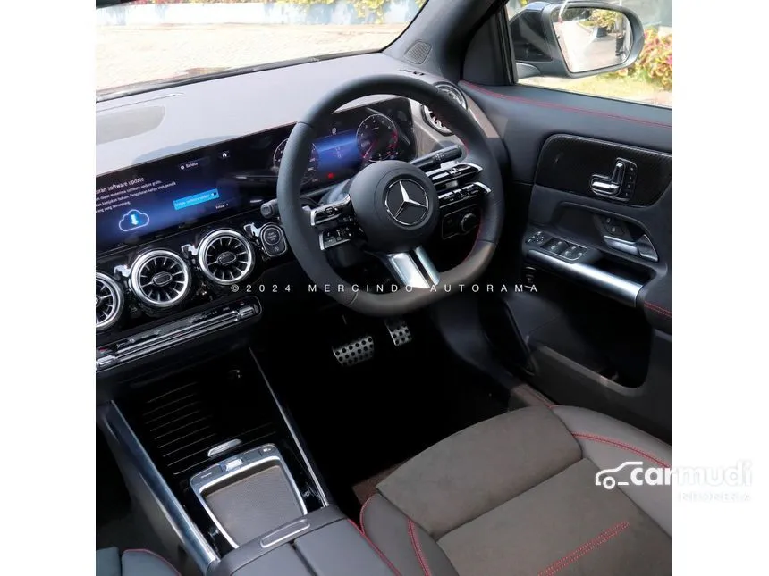 2024 Mercedes-Benz GLA200 AMG Line SUV