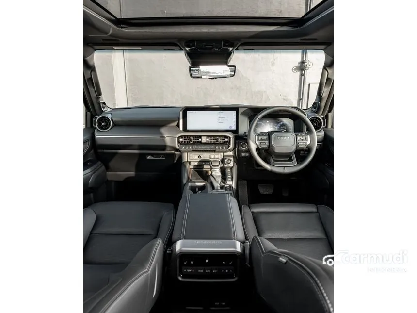 2025 Toyota Land Cruiser Prado VX SUV