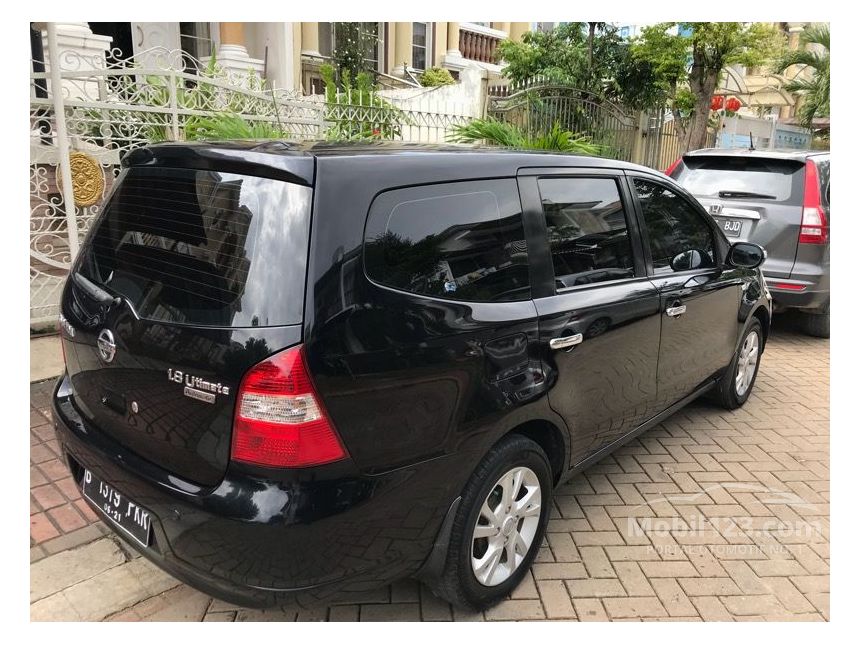 2011 Nissan Grand Livina Ultimate MPV