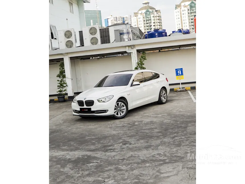 2011 BMW 535i Luxury GT Hatchback