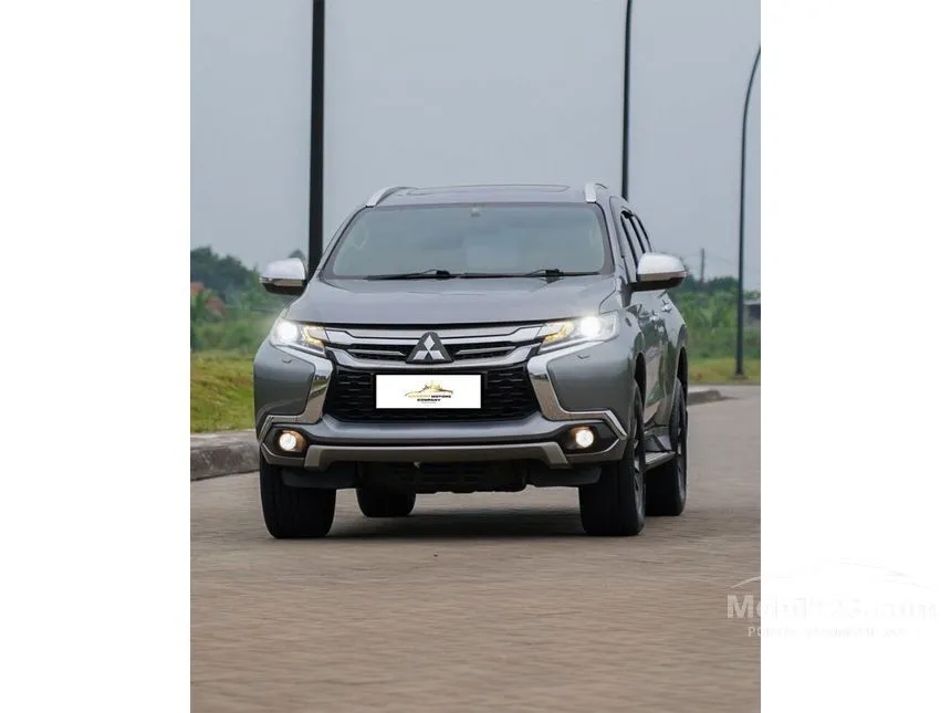 2016 Mitsubishi Pajero Sport Dakar 4X2 SUV