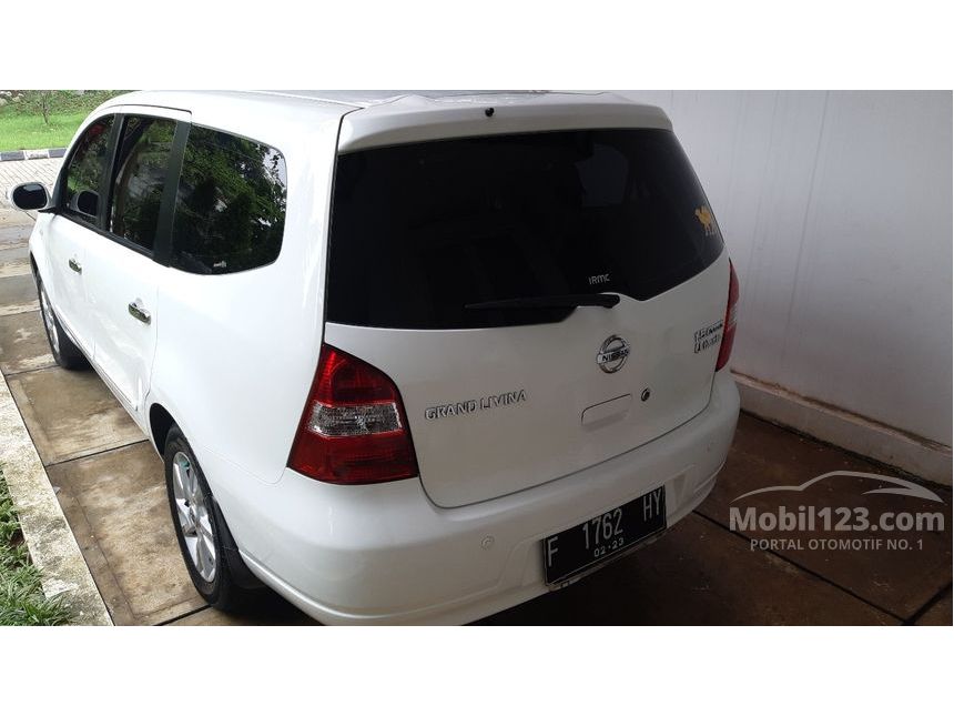 Jual Mobil  Nissan Grand  Livina  2012 Ultimate 1 5 di Banten 