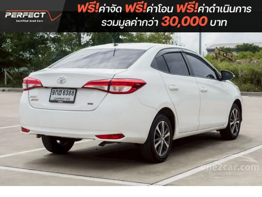 2020 Toyota Yaris Ativ Mid Sedan