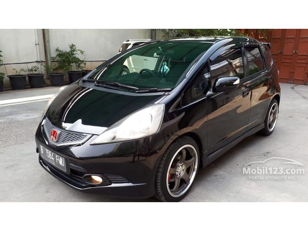 Honda Jazz Mobil Bekas Baru dijual di Indonesia - Dari 6 