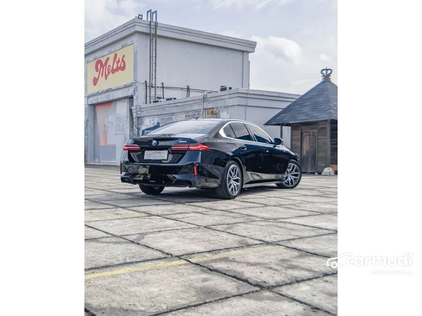 2024 BMW 520i M Sport Sedan