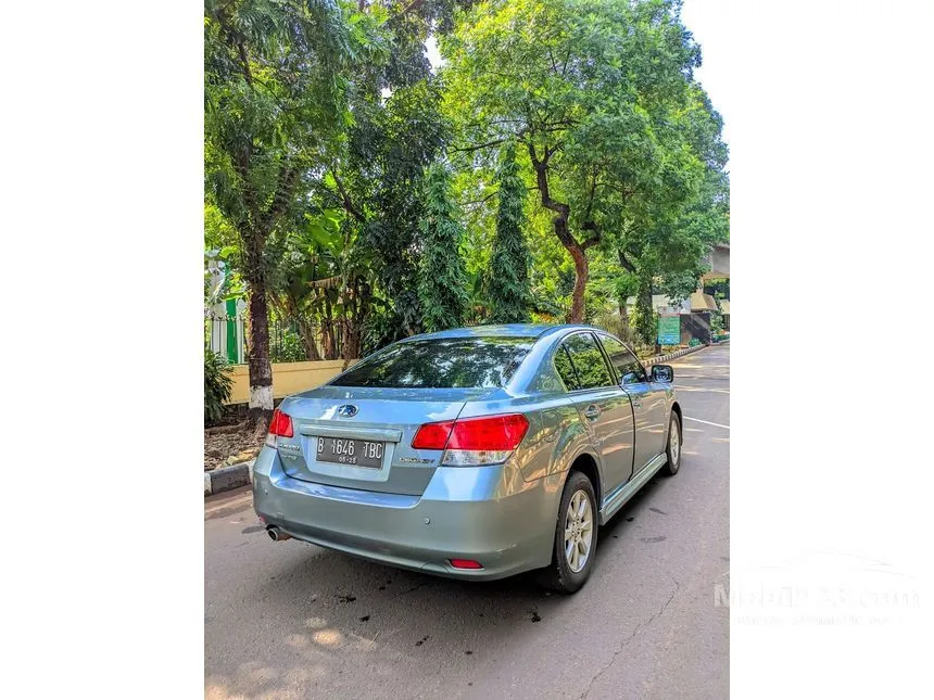 2010 Subaru Legacy Sedan