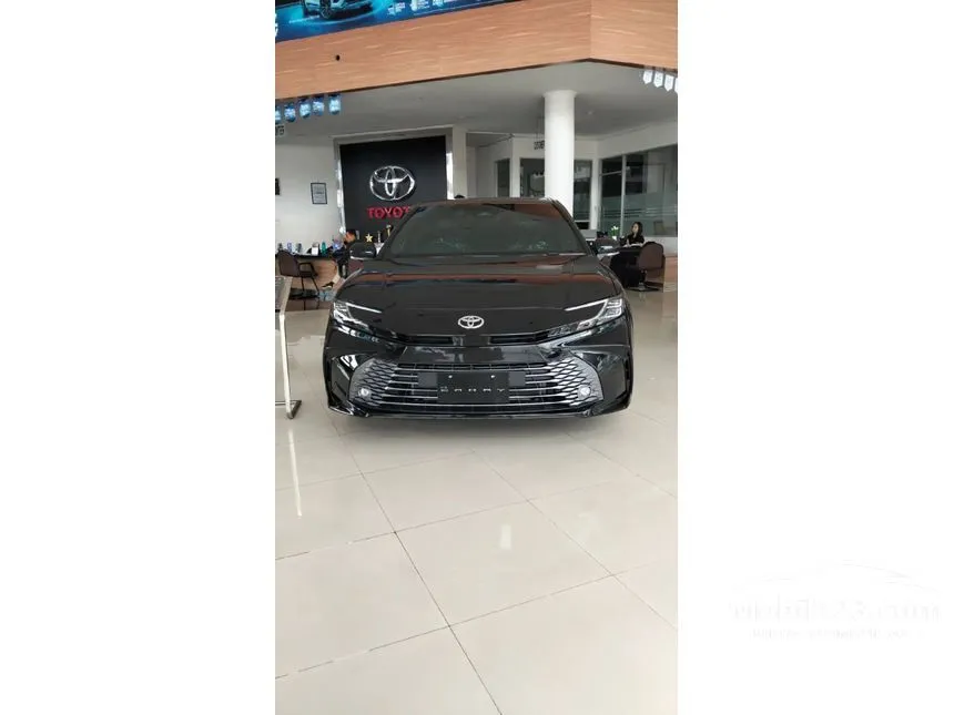 2026 Toyota Camry V Sedan
