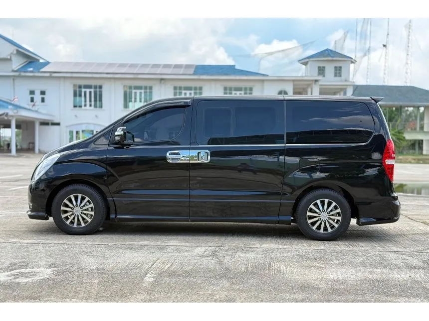 2017 Hyundai H-1 Deluxe Van