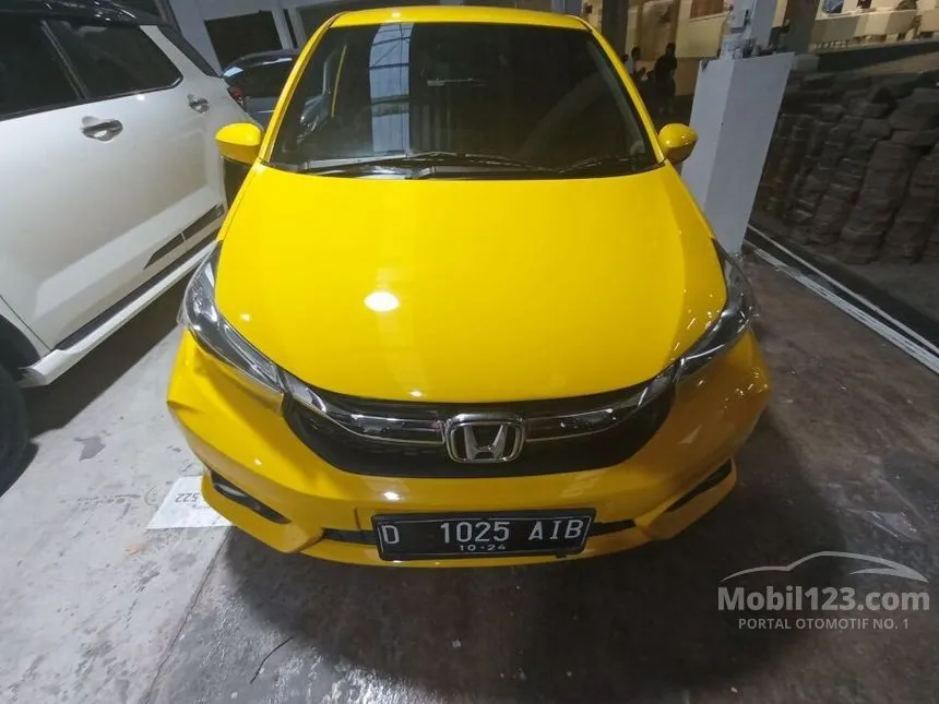 Jual Mobil Honda Brio 2019 Satya E 1.2 di Banten Automatic Hatchback Kuning Rp 154.000.000
