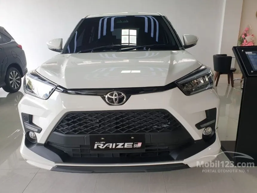 Jual Mobil Toyota Raize 2024 GR Sport 1.0 di Jawa Timur Automatic Wagon Putih Rp 275.000.000