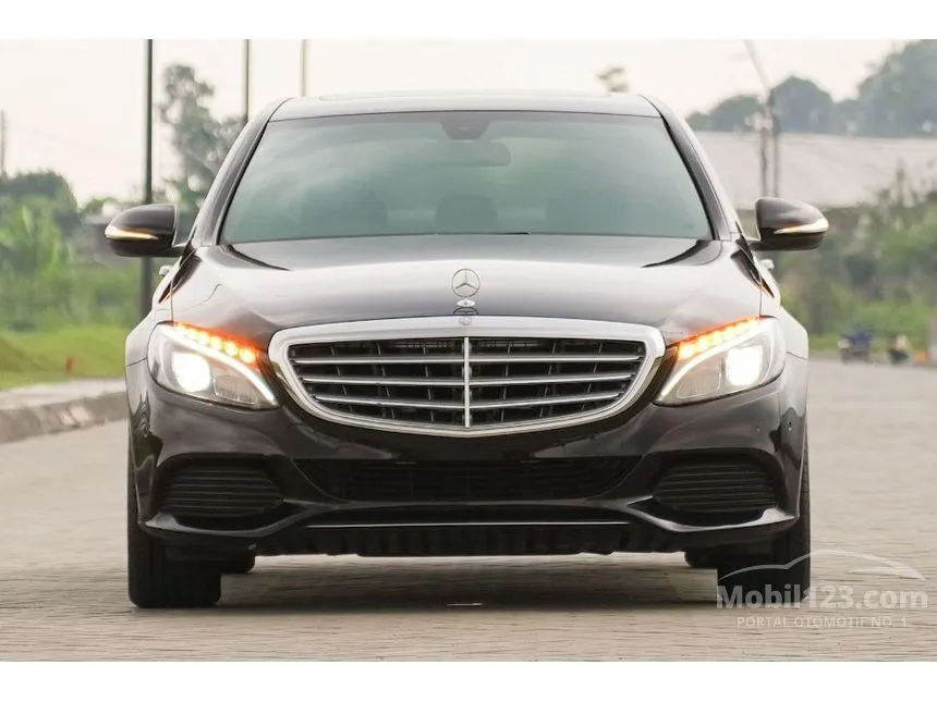 2015 Mercedes-Benz C250 Exclusive Sedan