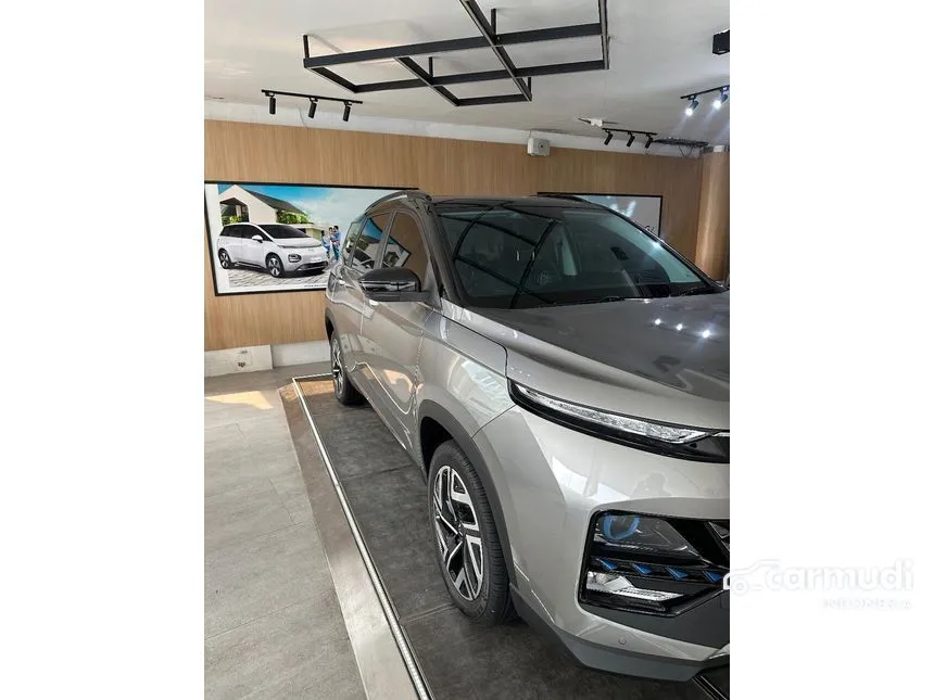 2024 Wuling Almaz RS Hybrid Wagon