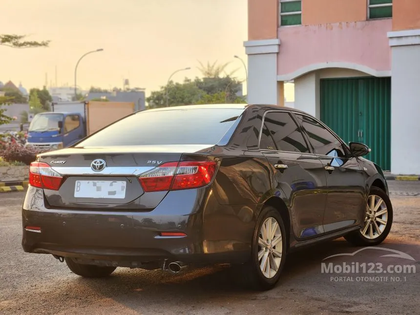 Toyota Camry 2012 Vs 2013null