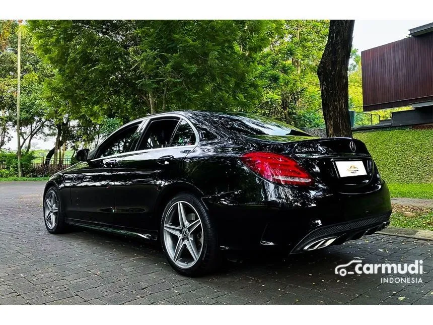 2018 Mercedes-Benz C200 AMG Sedan