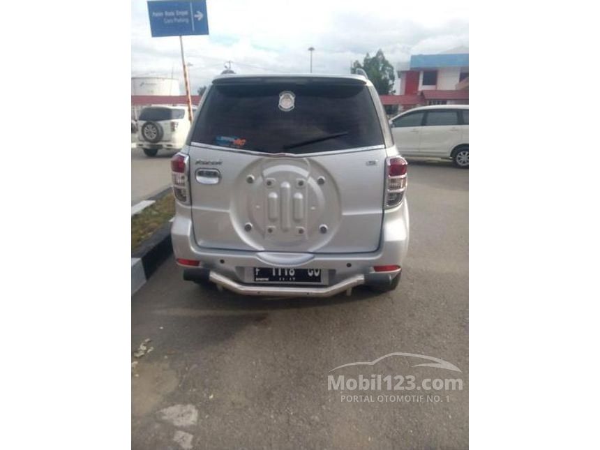 Jual Mobil Toyota Rush 2010  S 1 5 di Papua Automatic SUV 