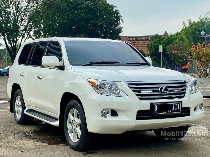 2011 Lexus LX 570 SUV