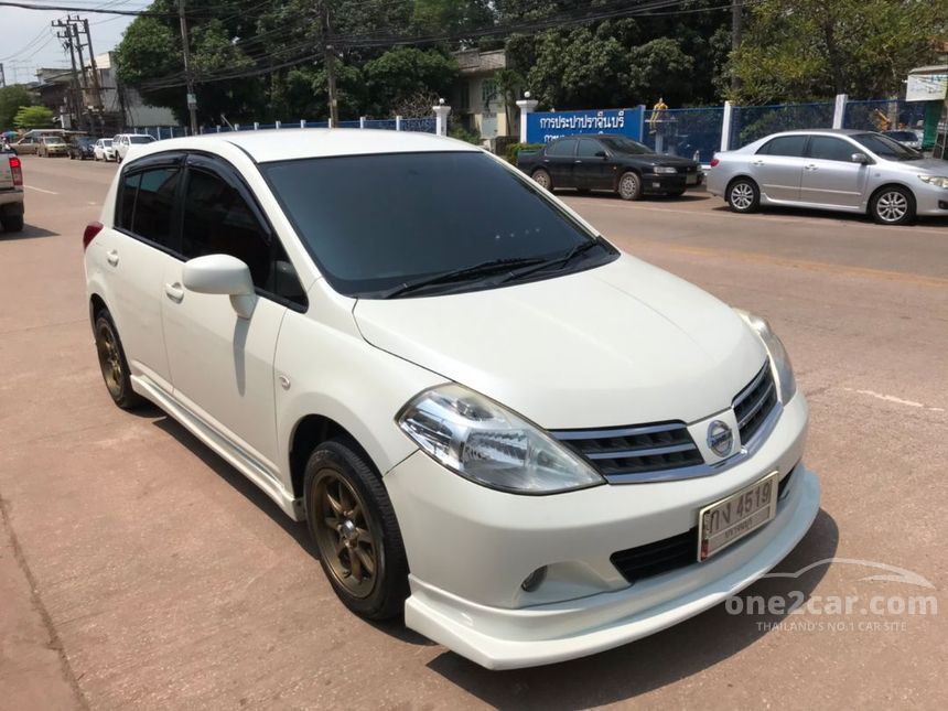 Nissan tiida 2011 хэтчбек